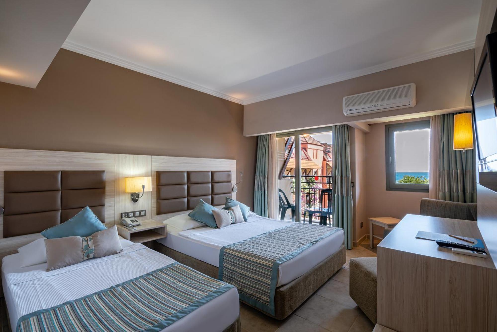 Palmeras Beach Hotel Ultra All Inclusive Konaklı Exterior foto
